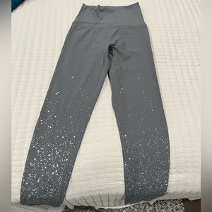 LEGGINGS || metallic splatter leggings